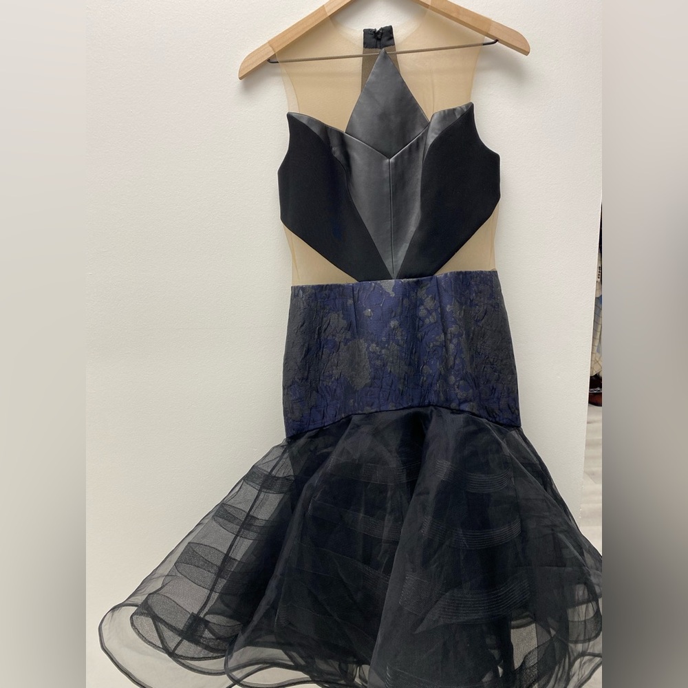 Peggy Hartanto Black prom dress